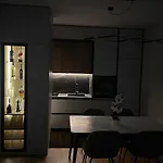 New Bazaar, Grand Apartment *