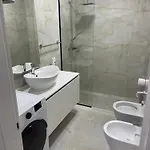 New Bazaar, Grand Apartment *