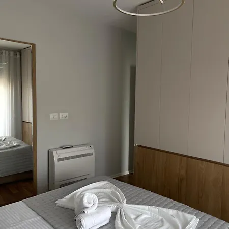 New Bazaar, Grand Appartement Tirana